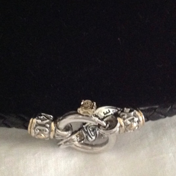 John Medieros Leather choker with charm - Picture 8 of 8